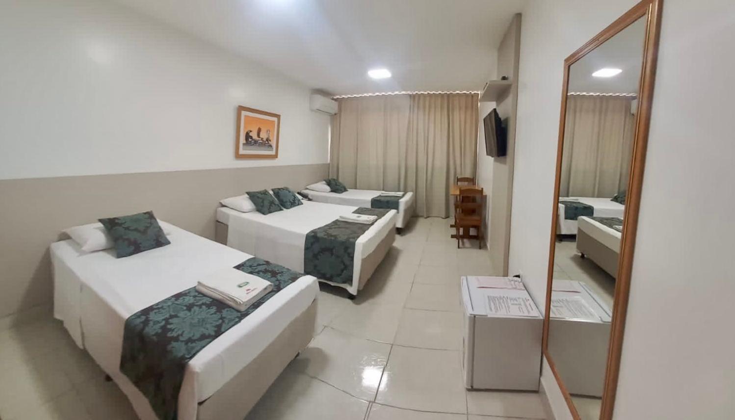 Max Hotel Нуклео-Бандейранти Экстерьер фото