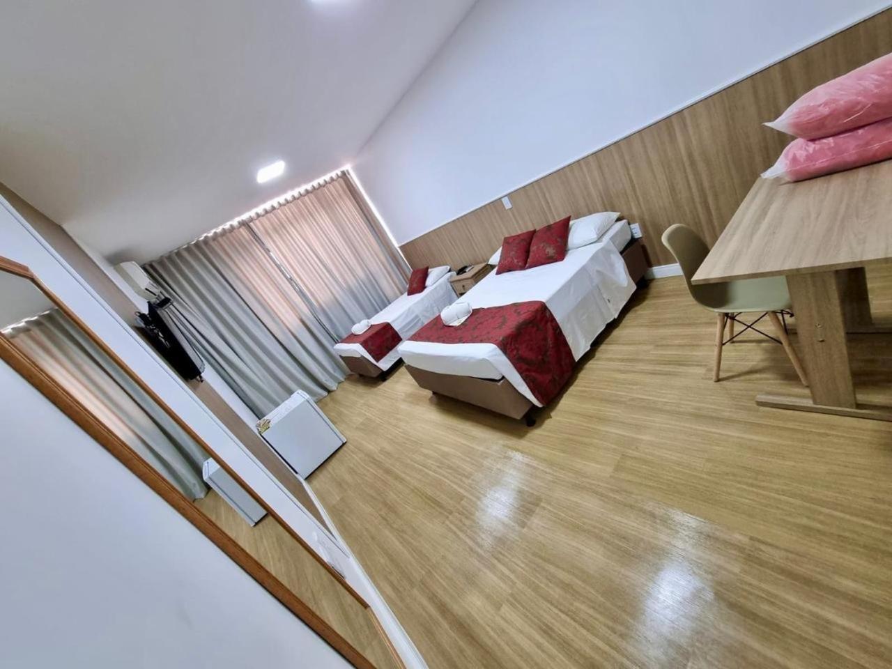 Max Hotel Нуклео-Бандейранти Экстерьер фото